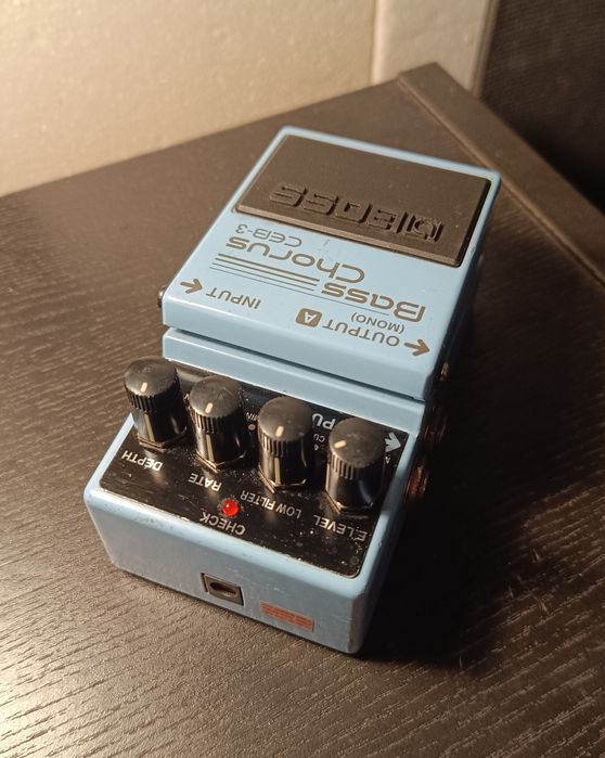 Boss Chorus CEB-3