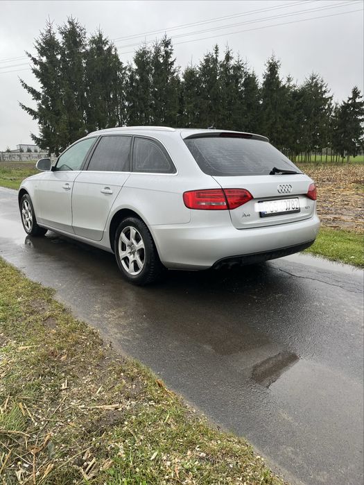 Sprzedam A4B8 2009r