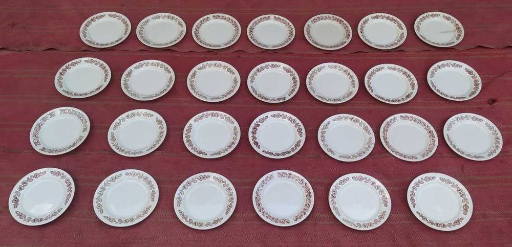 Продается посуда.