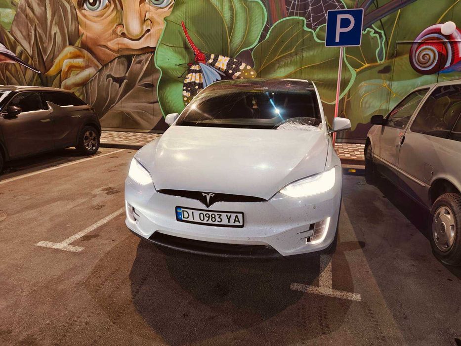 Сдается в аренду авто Tesla Model X 100D 2018 | Батарея 100 кВт·г | Чудовий стан