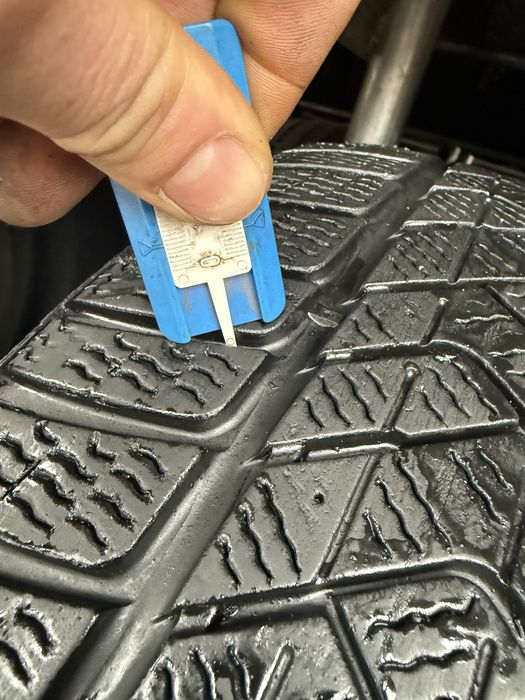 Opony zimowe PIRELLI 245/45/18