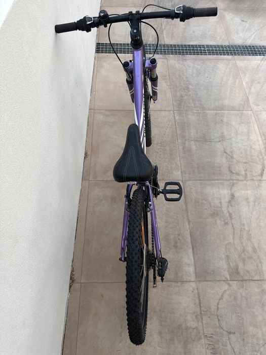 Specialized Hotrock 24” | Bicicleta Juvenil | Suspensão | Shimano