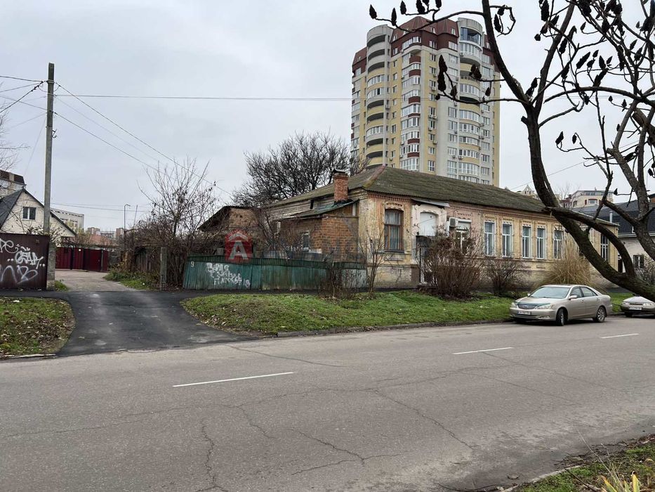 Частина будинку в центрі