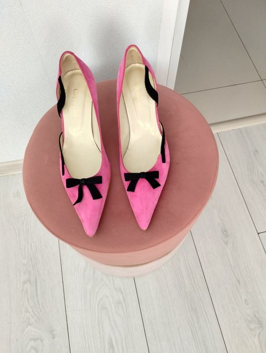 Buty damskie Capollini