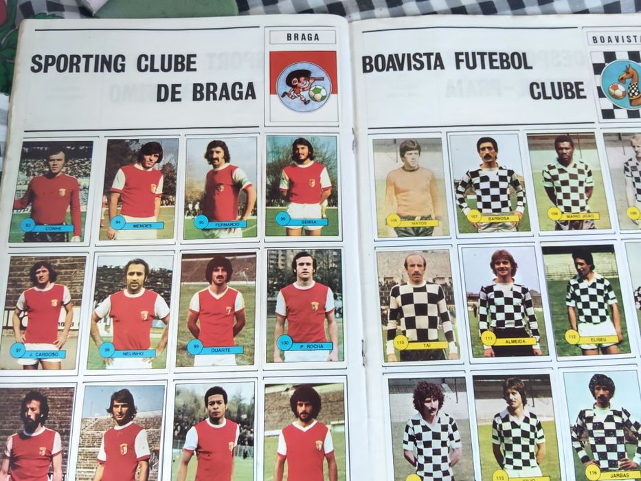 Caderneta futebol 80