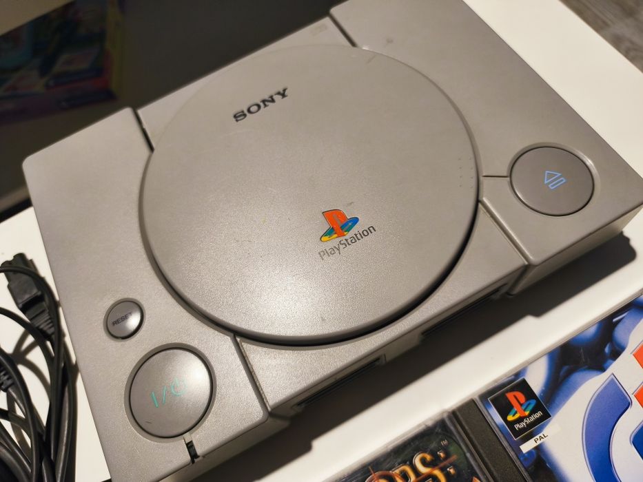 Sony PlayStation 1, Pad analog, 4 gry, pełne okablowanie