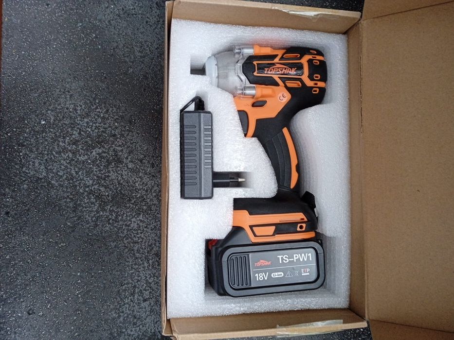 Máquina de Impacto sem escova 380N.M, com luz LED,  com  1 bateria