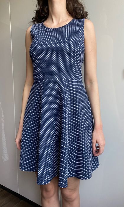 Vintage granatowa sukienka białe groszki pin-up XS