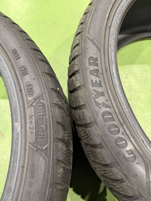 235/40/19 Good Year