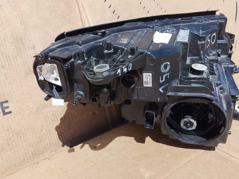 Mercedes-Benz EQC 2021 Przód strona lewa Lampa  przednia