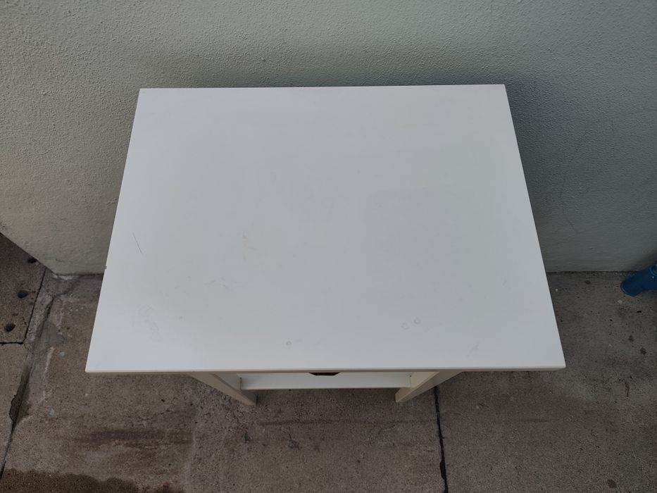 Mesa de cabeceira HEMNES do Ikea