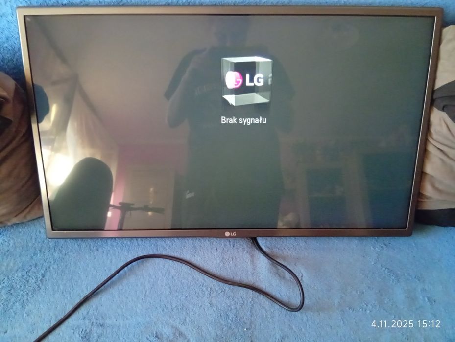 Na sprzedaż sprawny telewizor LG 32".Gratis kabel Ethernet.