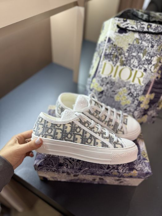 Кеди dior нові.