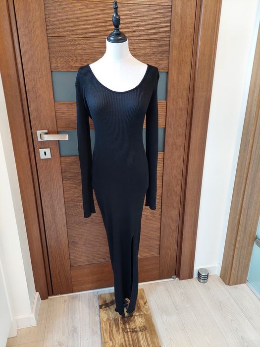 Sukienka nowa stradivarious L