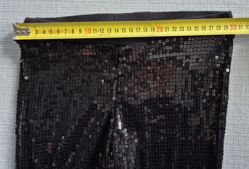 Cekinowe legginsy rozm. 152 /12 lat