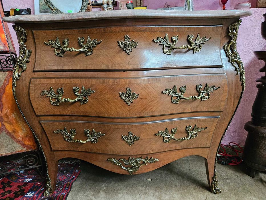 Muito bonita cómoda estilo Luis XV - óptimo estado geral