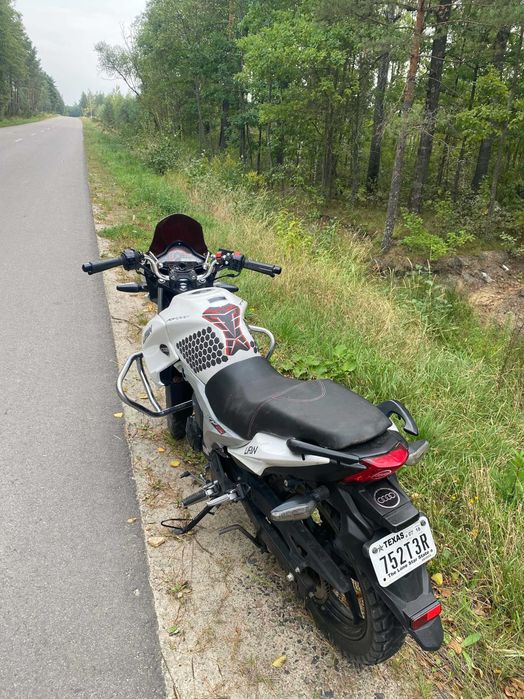 Продам мотоцикл ліфан кп 200