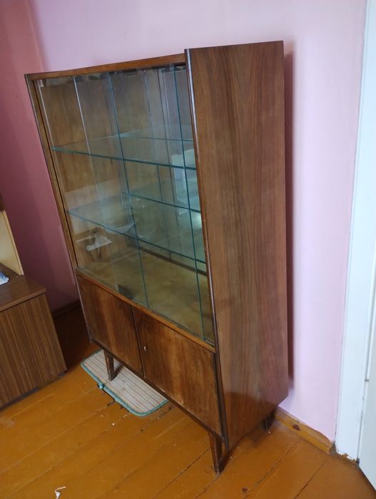 Biblioteczka z lat 60/70