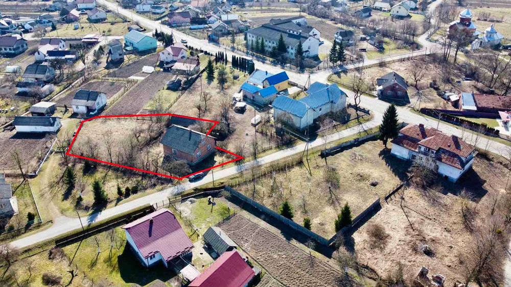 Продаж будинку с Вівня