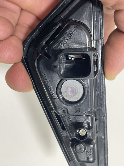 Камера повторювач повороту правий до Tesla  model 3/Y