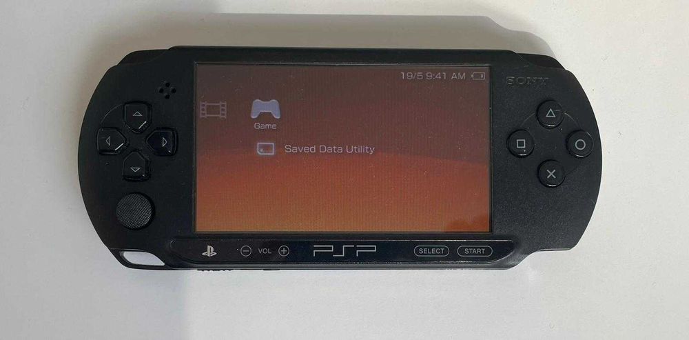 Konsola PSP-E1004 + 7 gier