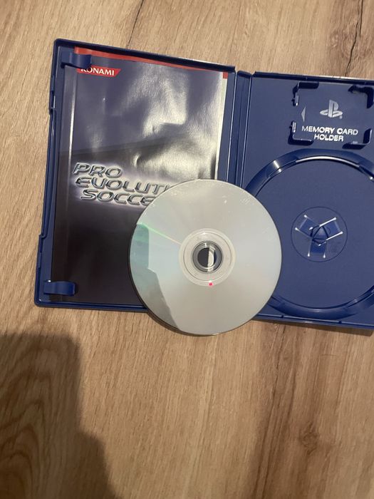 Pro Evolution Soccer 4 (PES 4) Game for PlayStation 2 (Complete in Box)64751907553153122