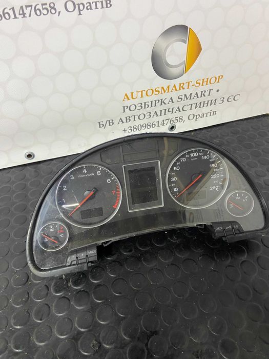 Панель приборів / Приборна панель Audi A4 B6 2.0 бензин