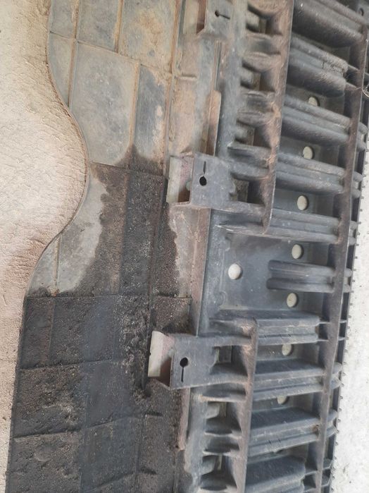 52618-05010 пластиковий захист переднього бампера Тойота Авенсіс т27