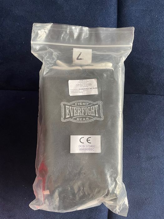 Nowy Ochraniacz do karate na dłonie Everfight Rozmiar L