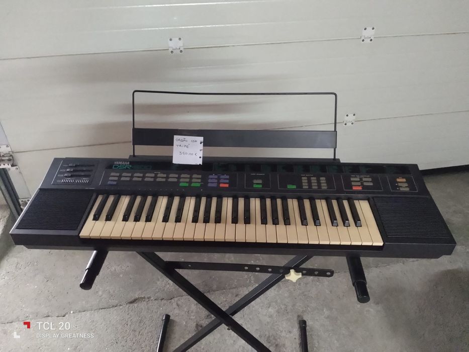 Órgão Elétrico Com Suporte – 350€