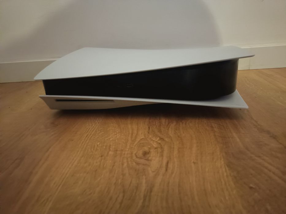 Consola PS5 edição com leitor de disco+ comando + cabos