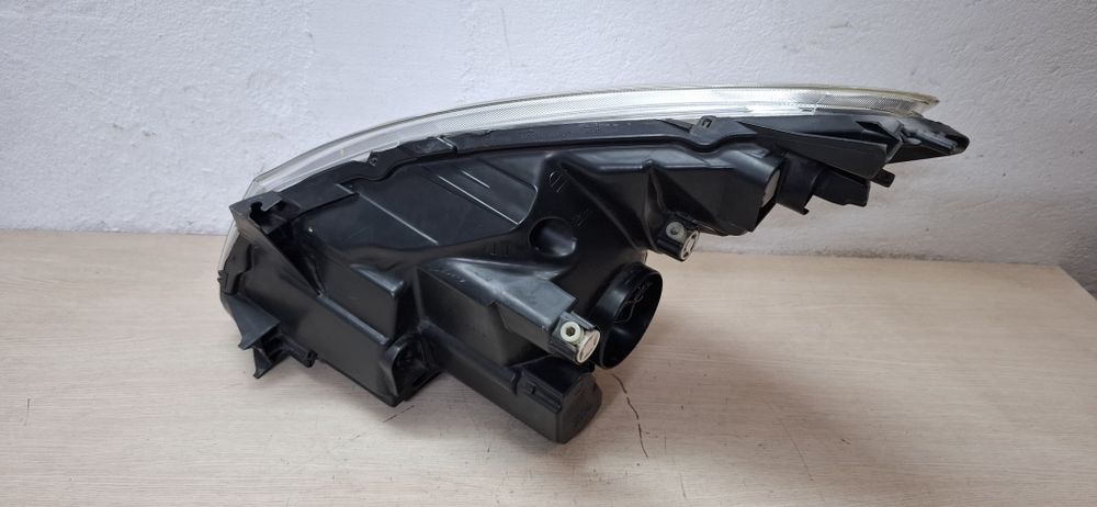 Lampa Reflektor Opel Agila B