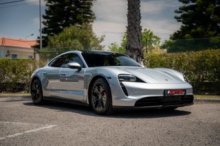 Porsche Taycan 4S