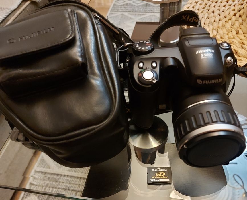 Aparat fotograficzny cyfrowy