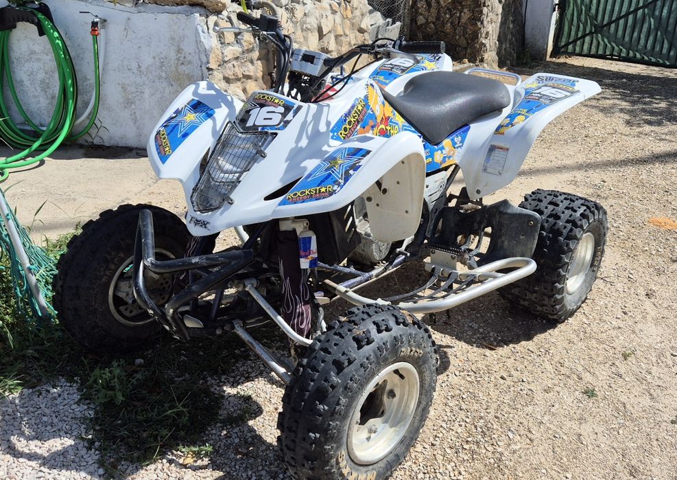 Moto 4 Suzuki LT-Z 400