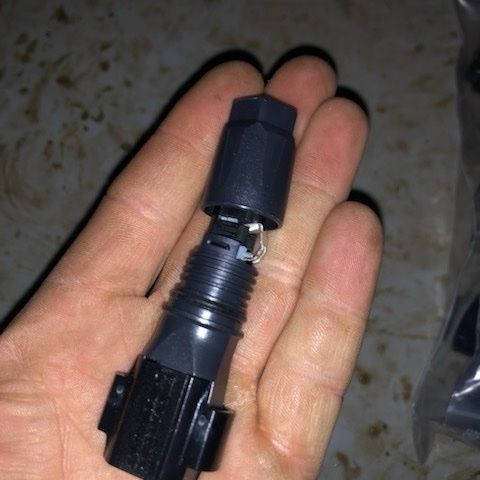 Продам конектори для сонячних панелей mc4