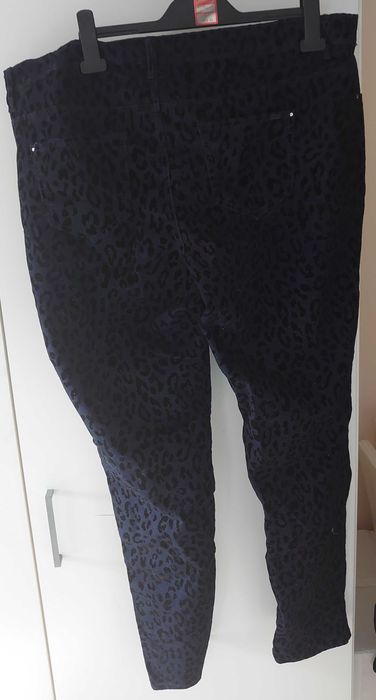 C&A Spodnie Niebieskie Welurowa Panterka 48