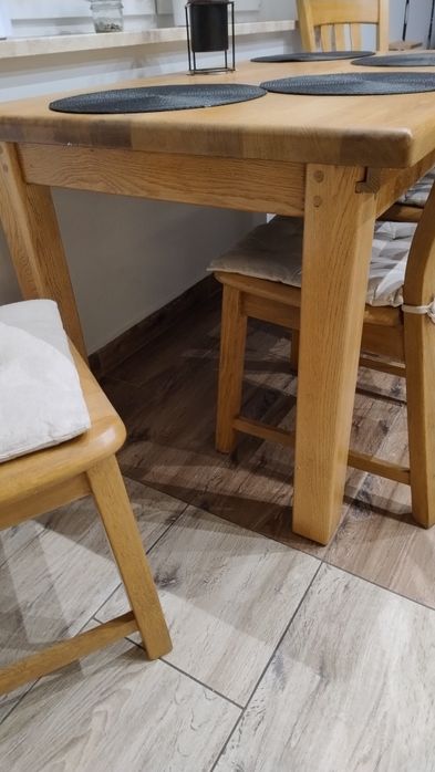 Stół dębowy + 4 krzesła bardzo mocny lite drewno