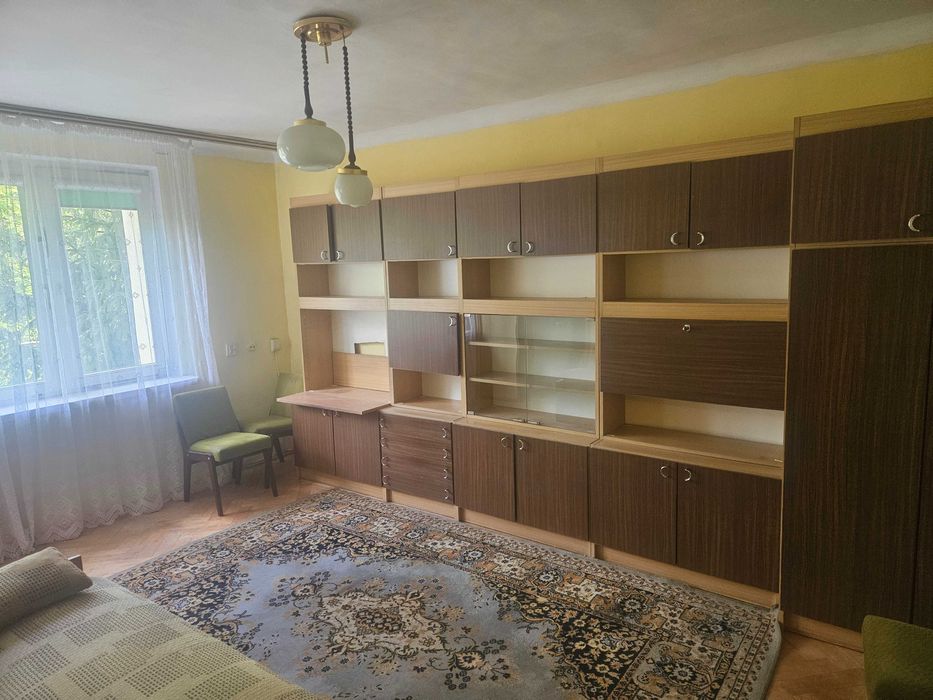 Kawalerka w Kielcach na osiedlu Sady ul. Wiosenna .