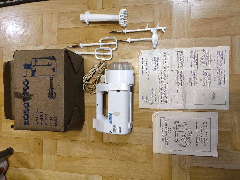 Hit PRL  Robot PREDOM Typ 720

Robot PREDOM Typ 720 wraz