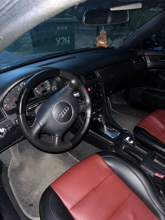 Audi A6 2004 рік