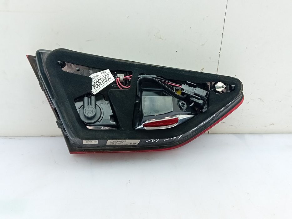 Farolim da mala direito OPEL Insignia B Grand Sport (Z18)