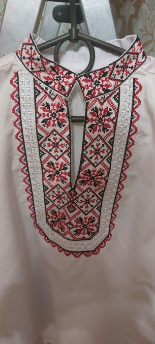 Продам вишиванку на хлопчика