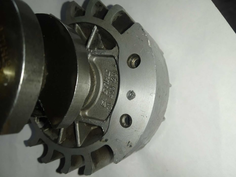 двигун бензопили STIHL штиль 230 250 двигатель карбюратор запчастини