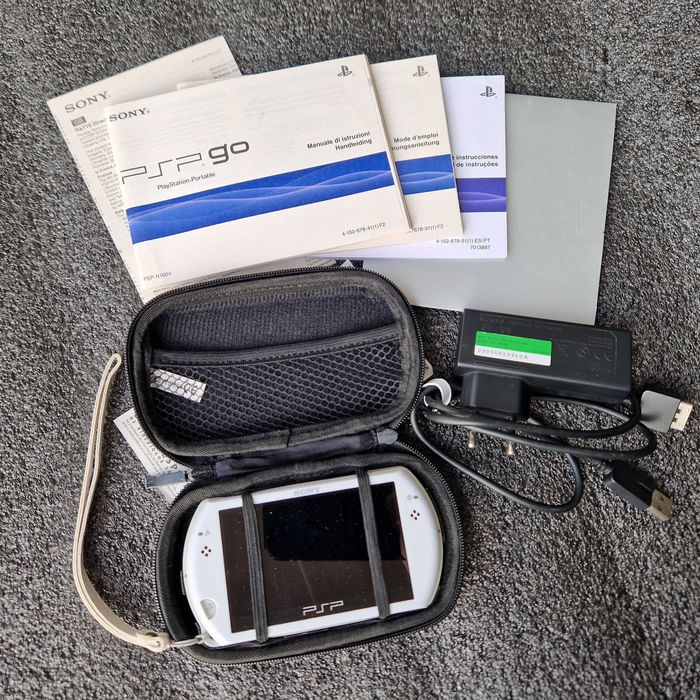 Sony PSP Go 16GB