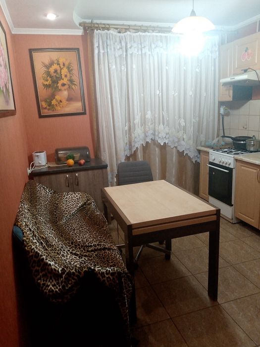 Сдам квартиру 2хкомнатную