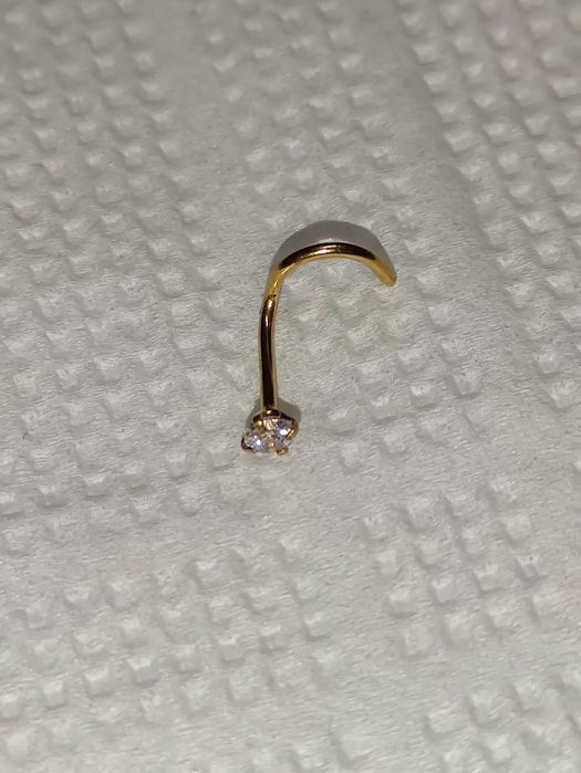 Пирсинг в нос нострил Титан