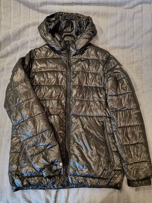 Kurtka młodzieżowa Guess