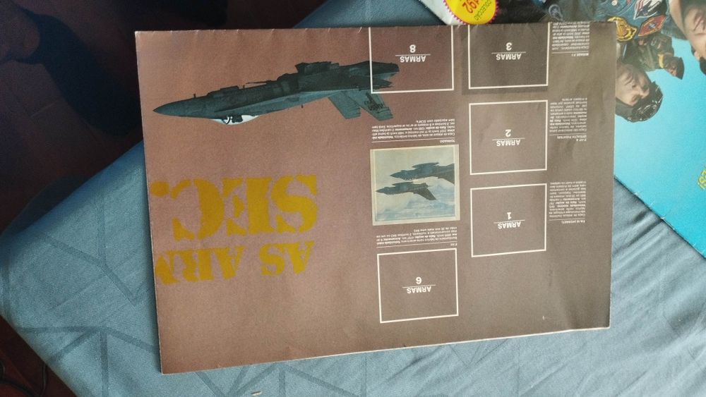 Caderneta armas e emblemas