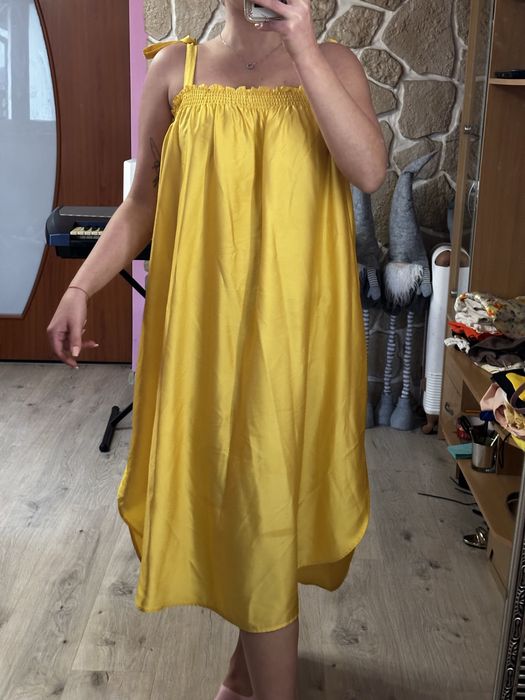 Żółta satynowa sukienka na ramiączkach H&M | 44 / XXL | nowa